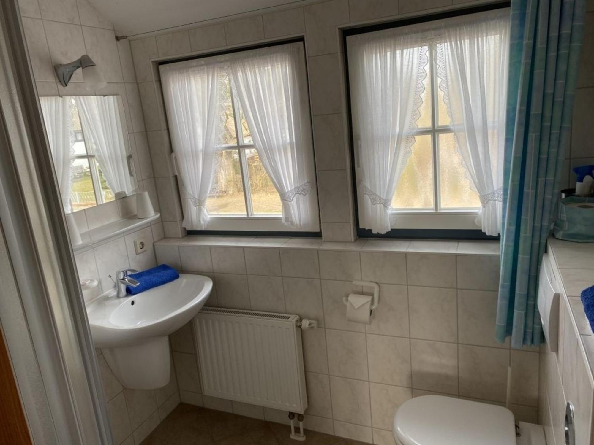 Ferienwohnung Nr 02 Og Spitzboden Born Kültér fotó